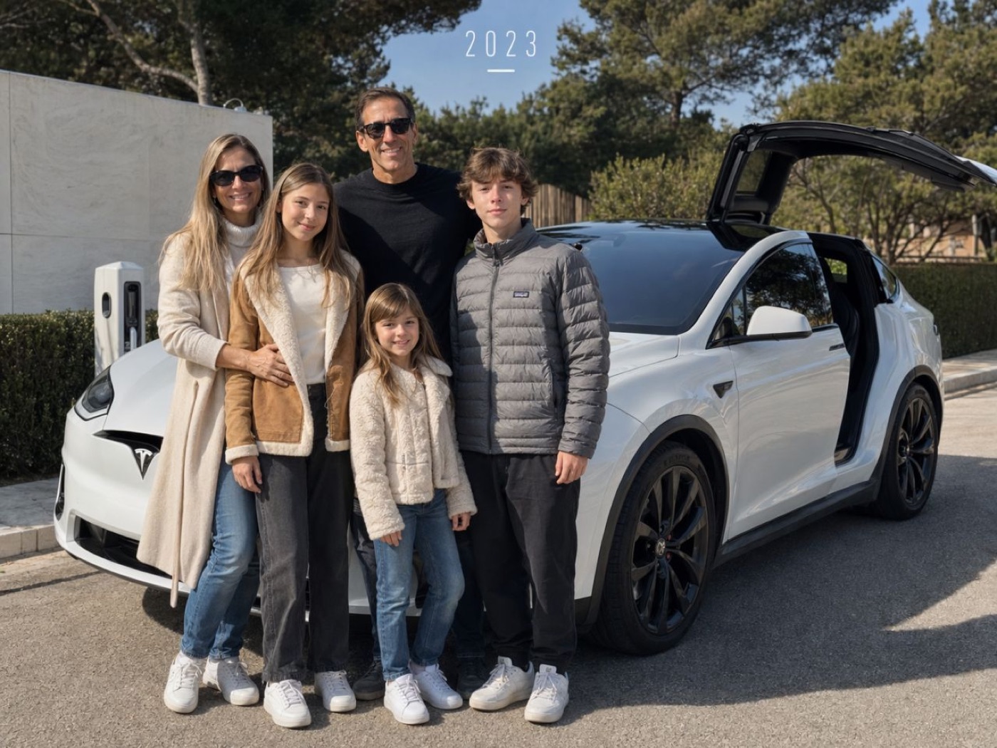 2023 — Tesla Model X.